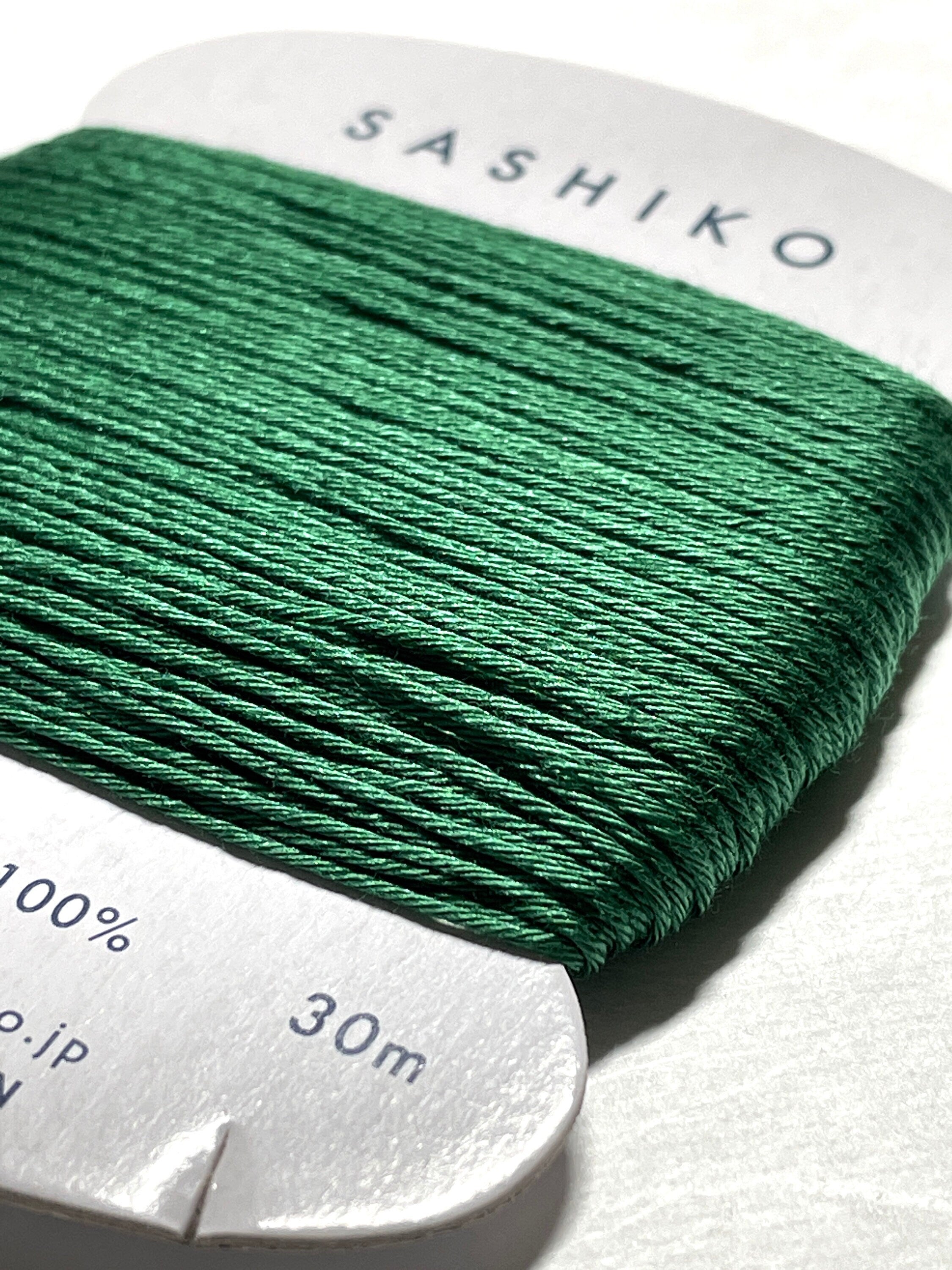 Daruma #208 BAMBOO GREEN Japanese Cotton SASHIKO thread 30 meter skein 20/6