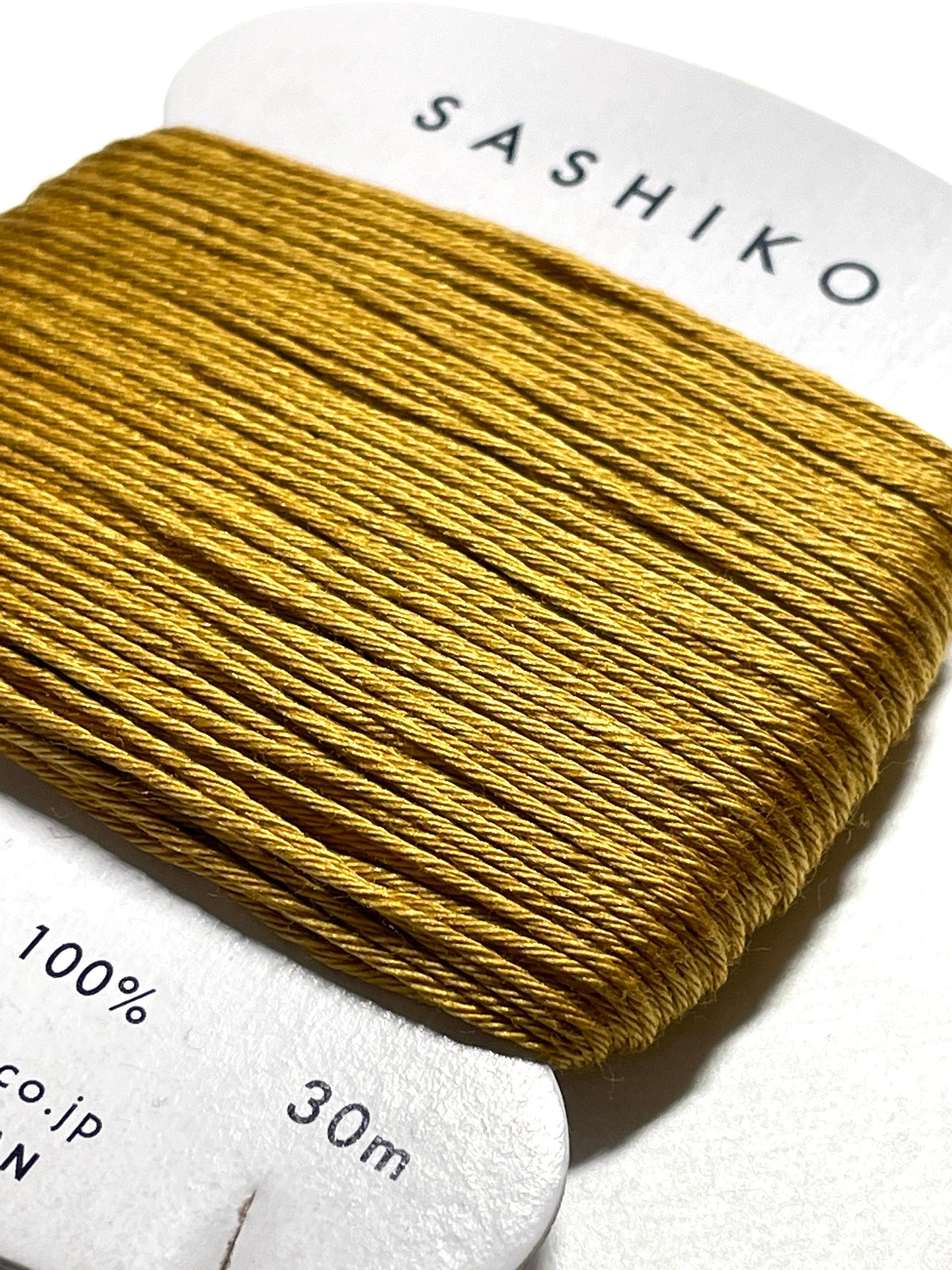 Daruma #220 BROWN GOLD Japanese Cotton SASHIKO thread 30 meter skein 20/6 金茶 golden tea