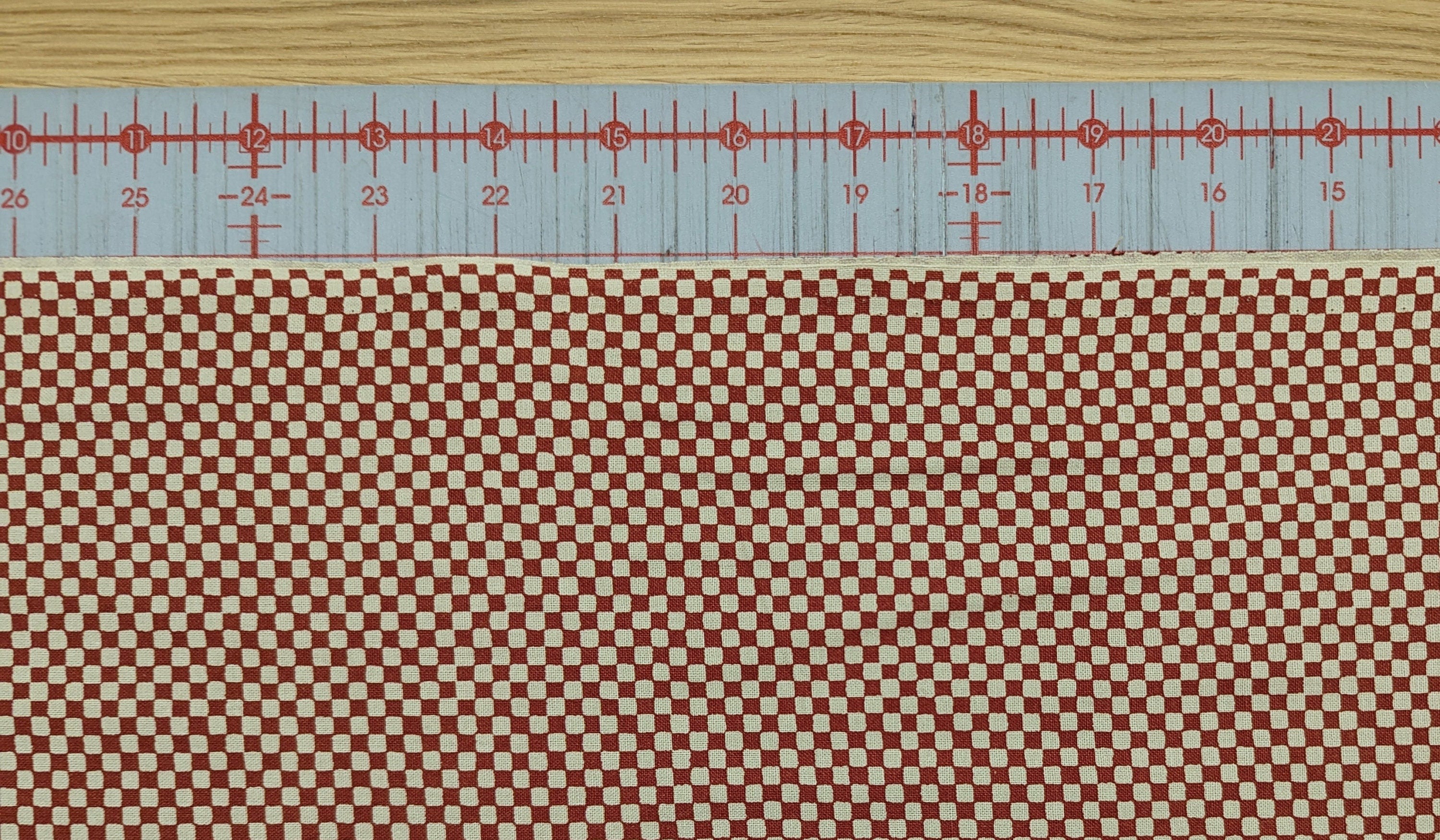 Ichimatsu Checkerboard Sevenberry Japanese cotton fabric 88222-4-2 red