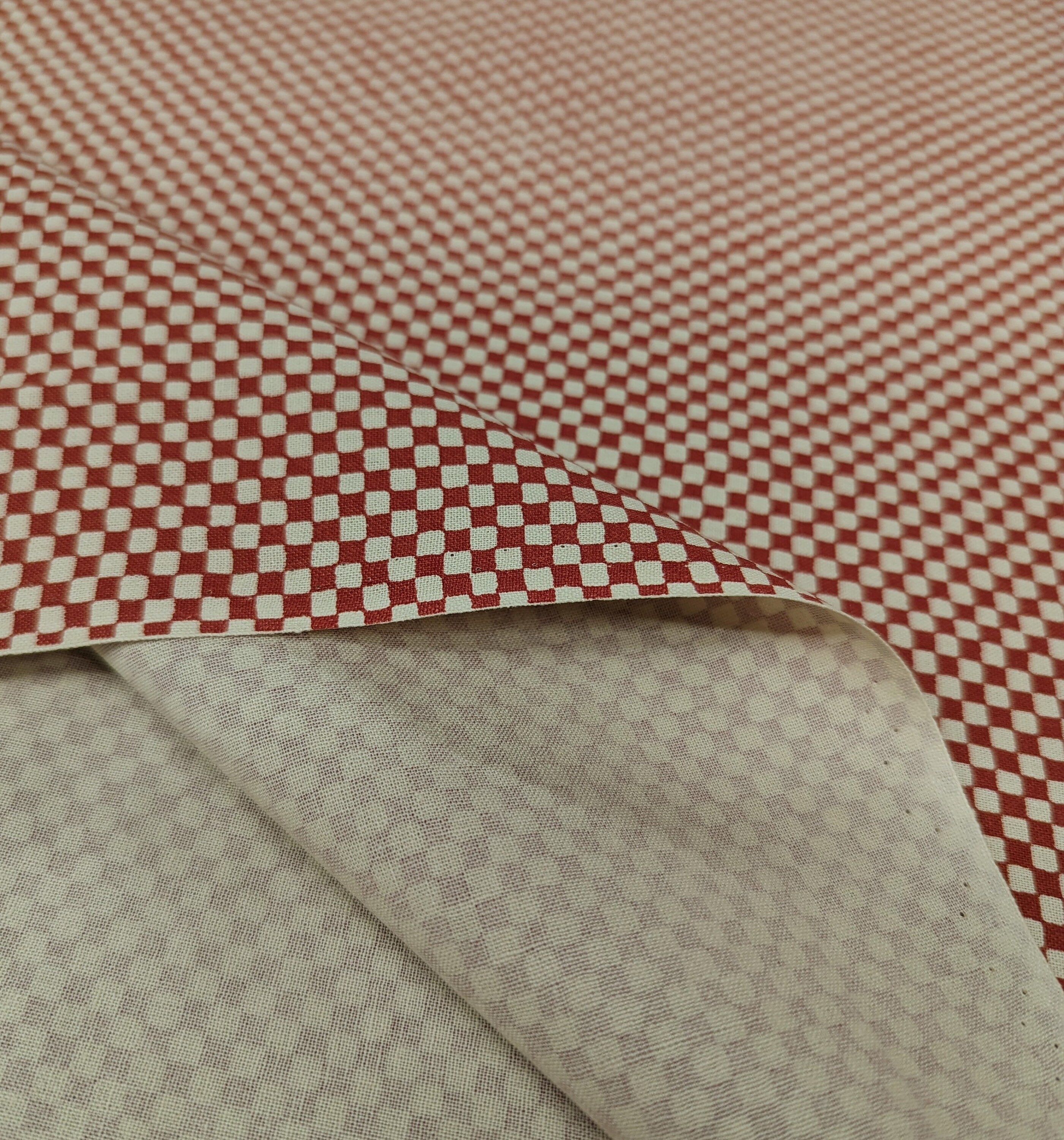 Ichimatsu Checkerboard Sevenberry Japanese cotton fabric 88222-4-2 red