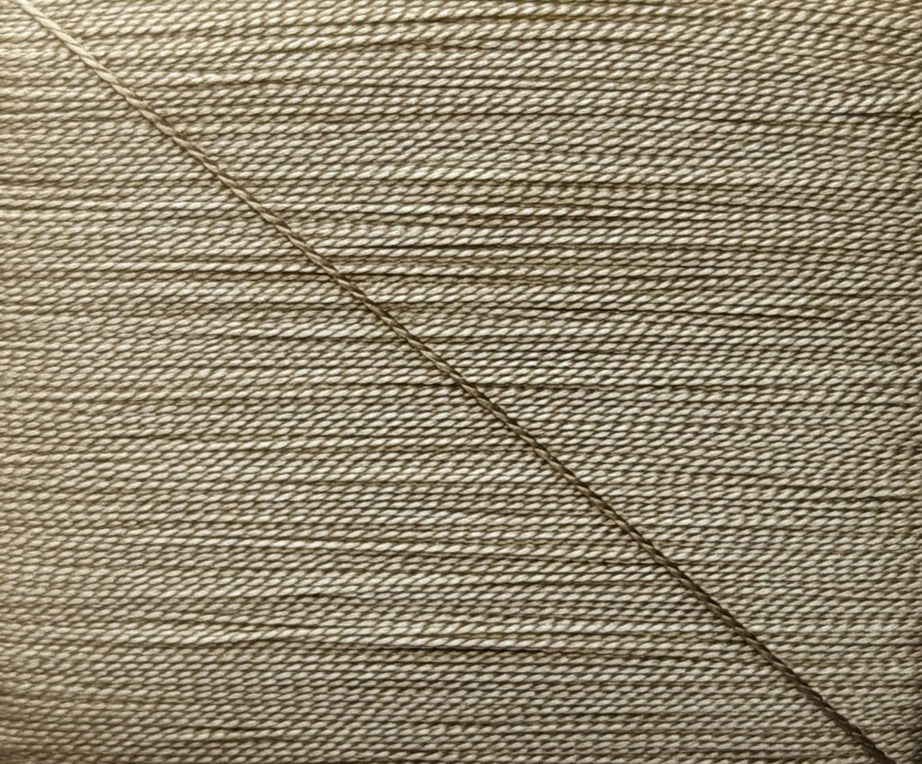 Kinkame - Silk Hand Sewing Thread 80m Card - Color #130 Metallic Mist