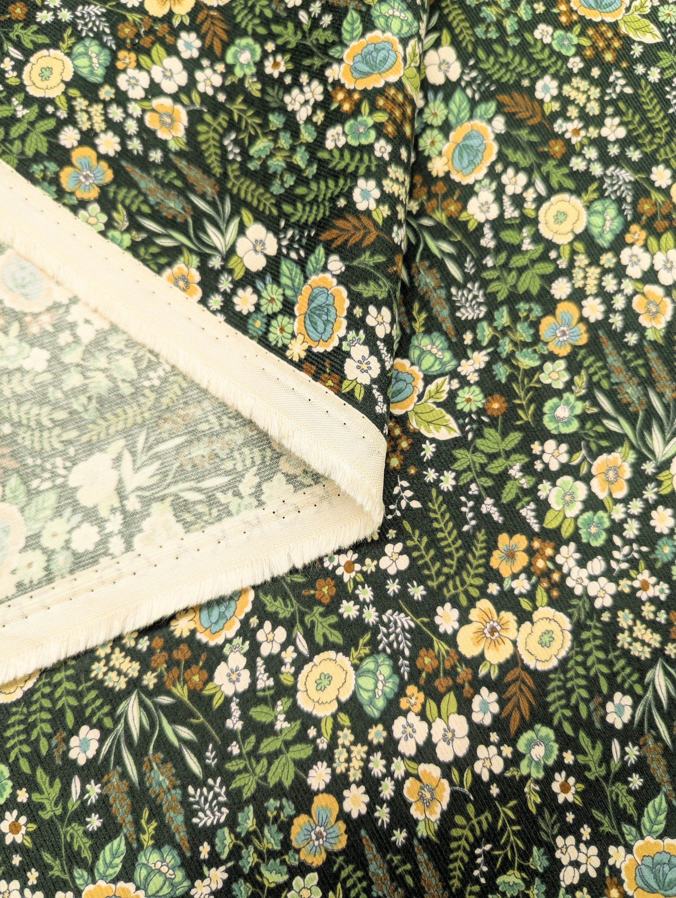 Kokka - Blooming Flowers Cotton Needlecord Corduroy - Green
