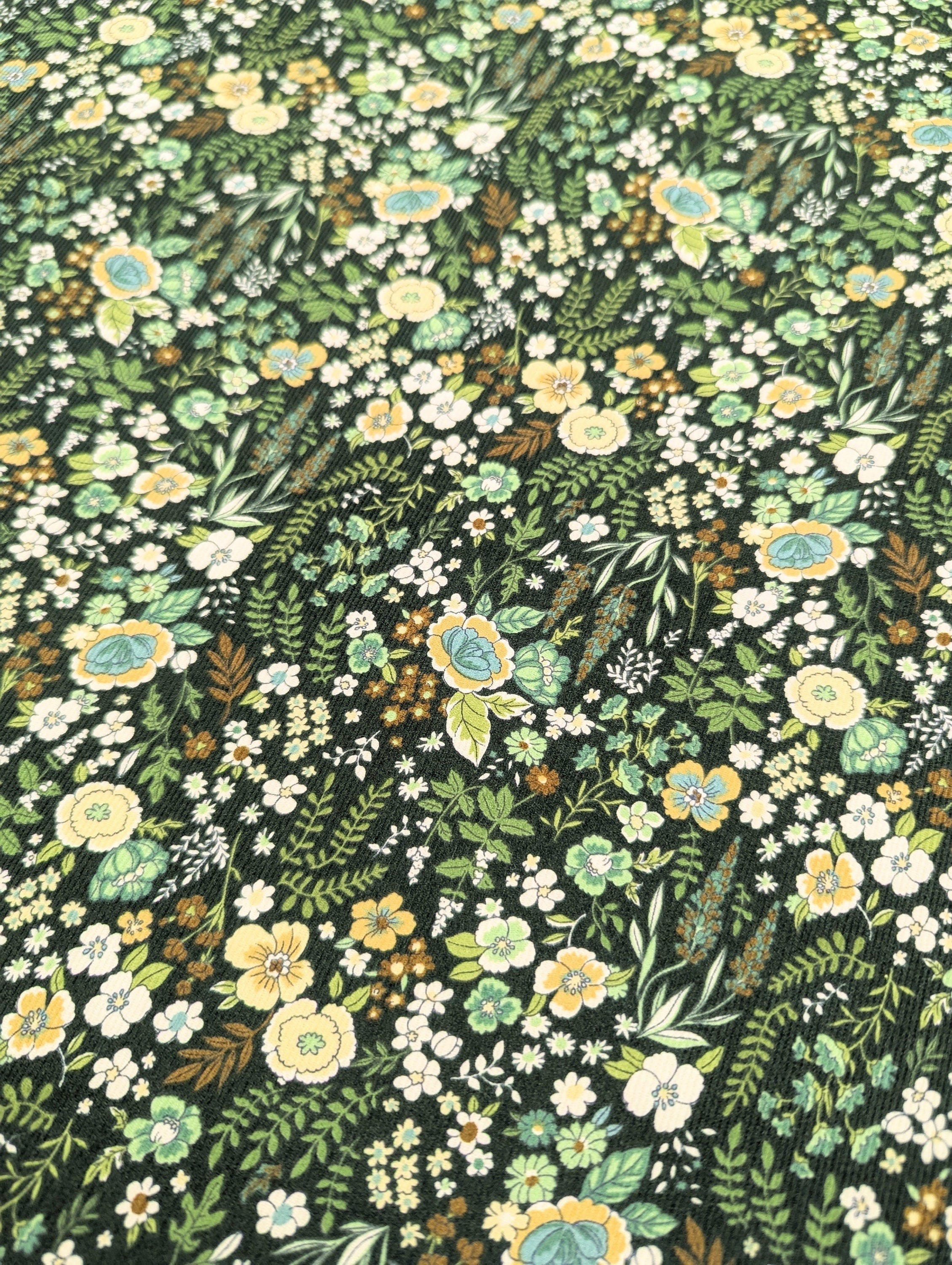 Kokka - Blooming Flowers Cotton Needlecord Corduroy - Green