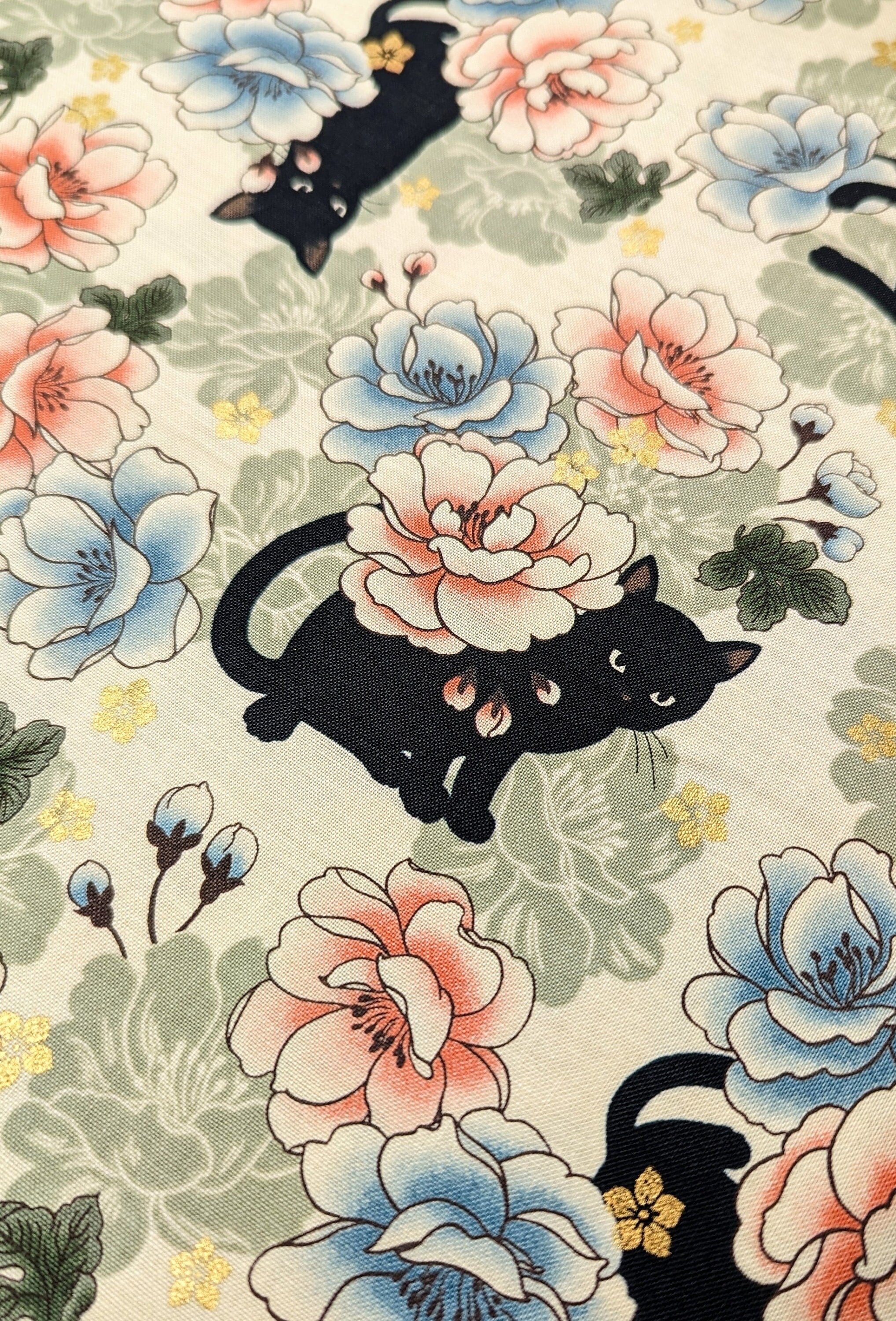 Blossoming Cats Quilt Gate Hyakka Ryoran Japanese cotton fabric HR3450-11 A white