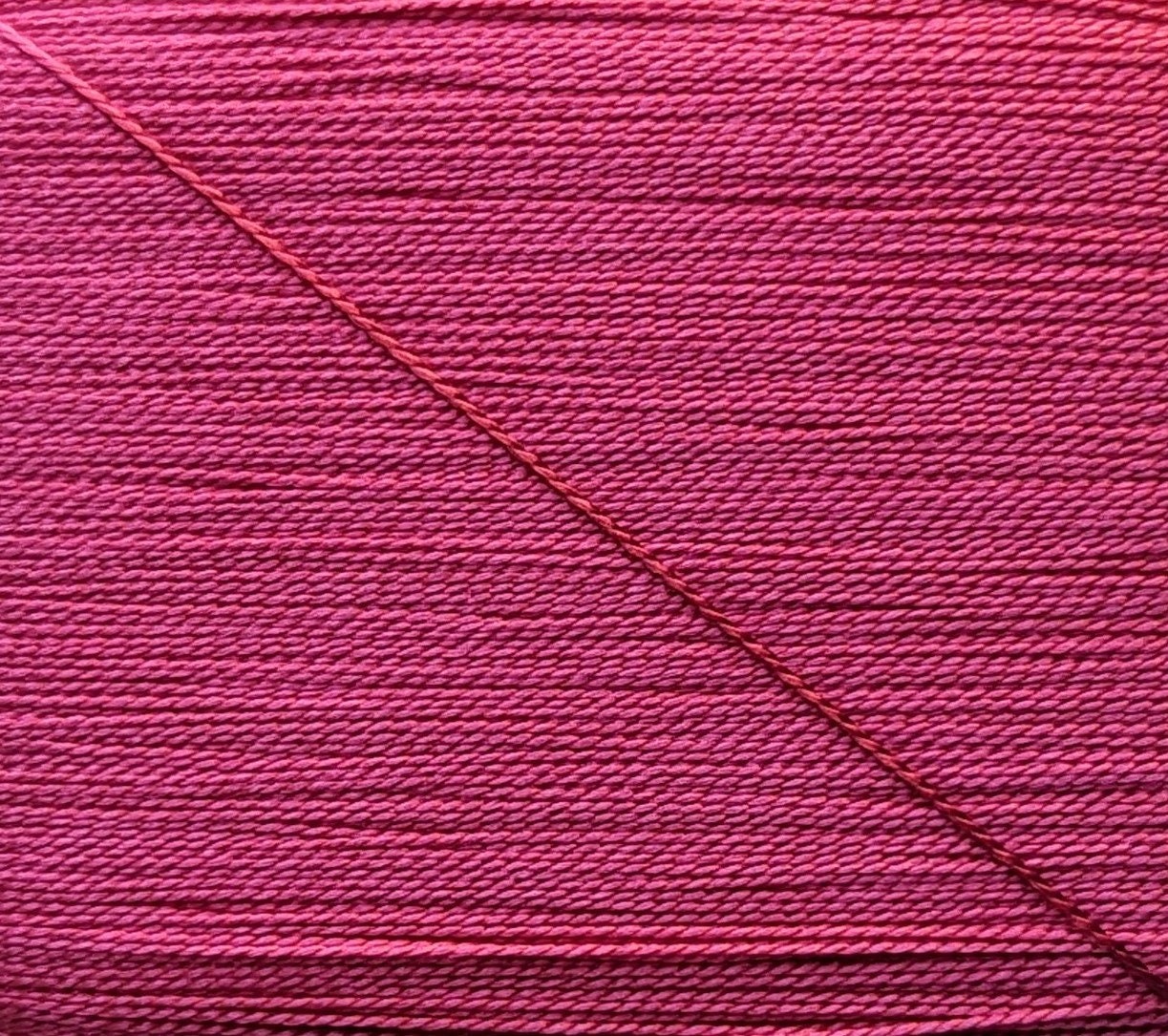 Kinkame - Silk Hand Sewing Thread 80m Card - Color #196 Fuchsia Flock