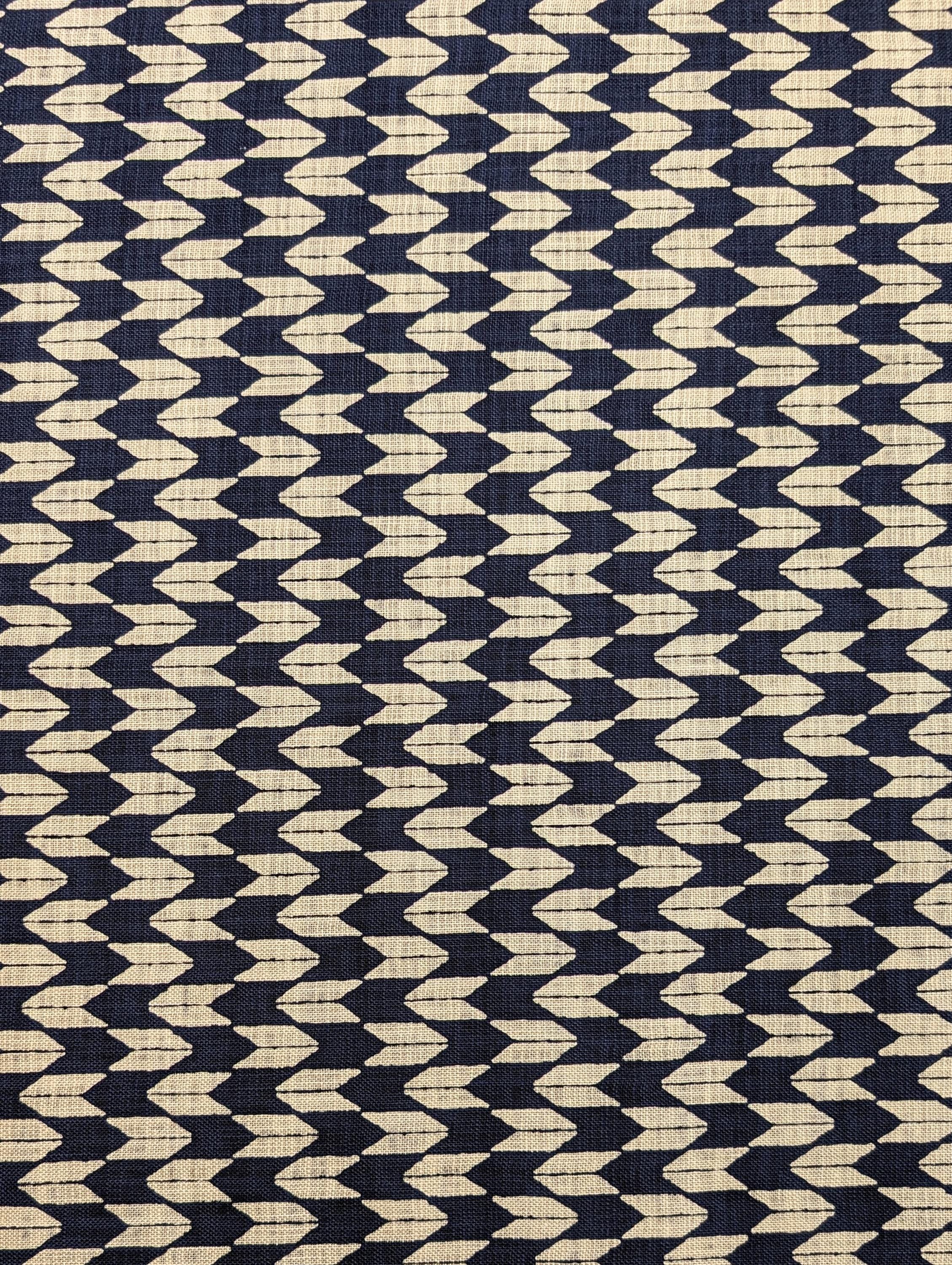 Sevenberry Yagasuri Arrows Japanese cotton fabric 88223-27 navy blue beige