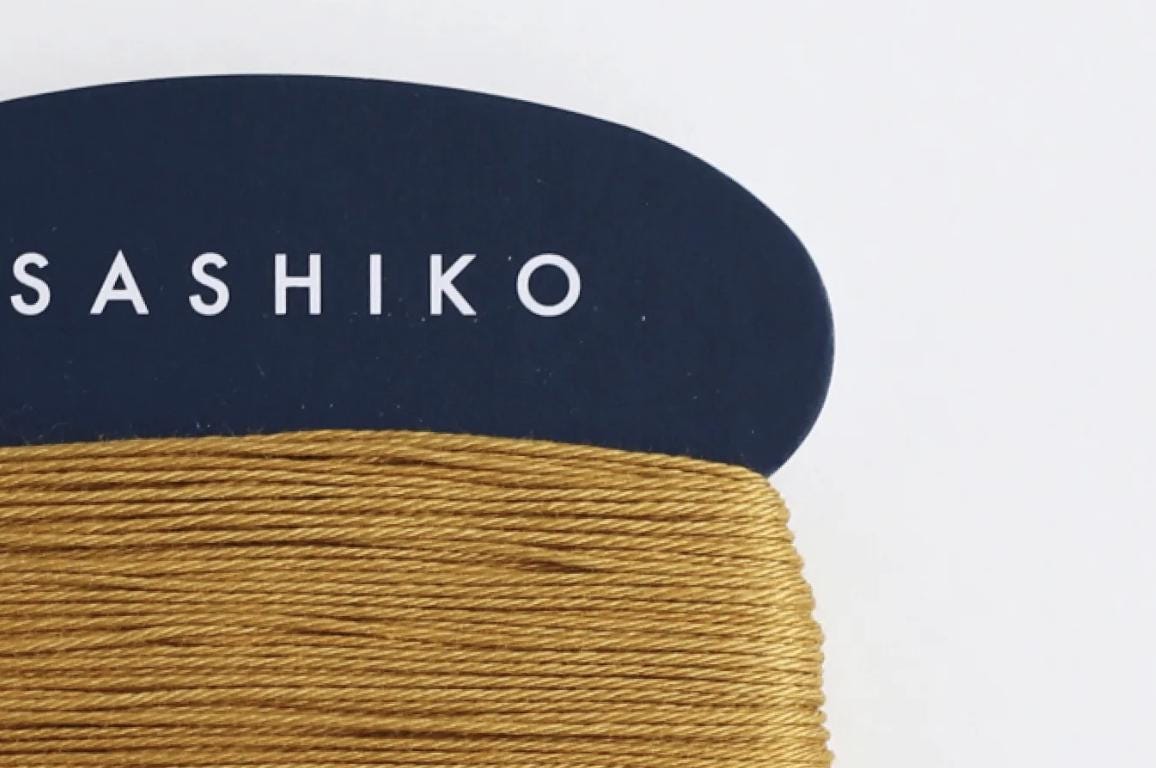 Daruma #220 BROWN GOLD Japanese Cotton SASHIKO thread 40 meter skein 20/4 金茶 golden tea