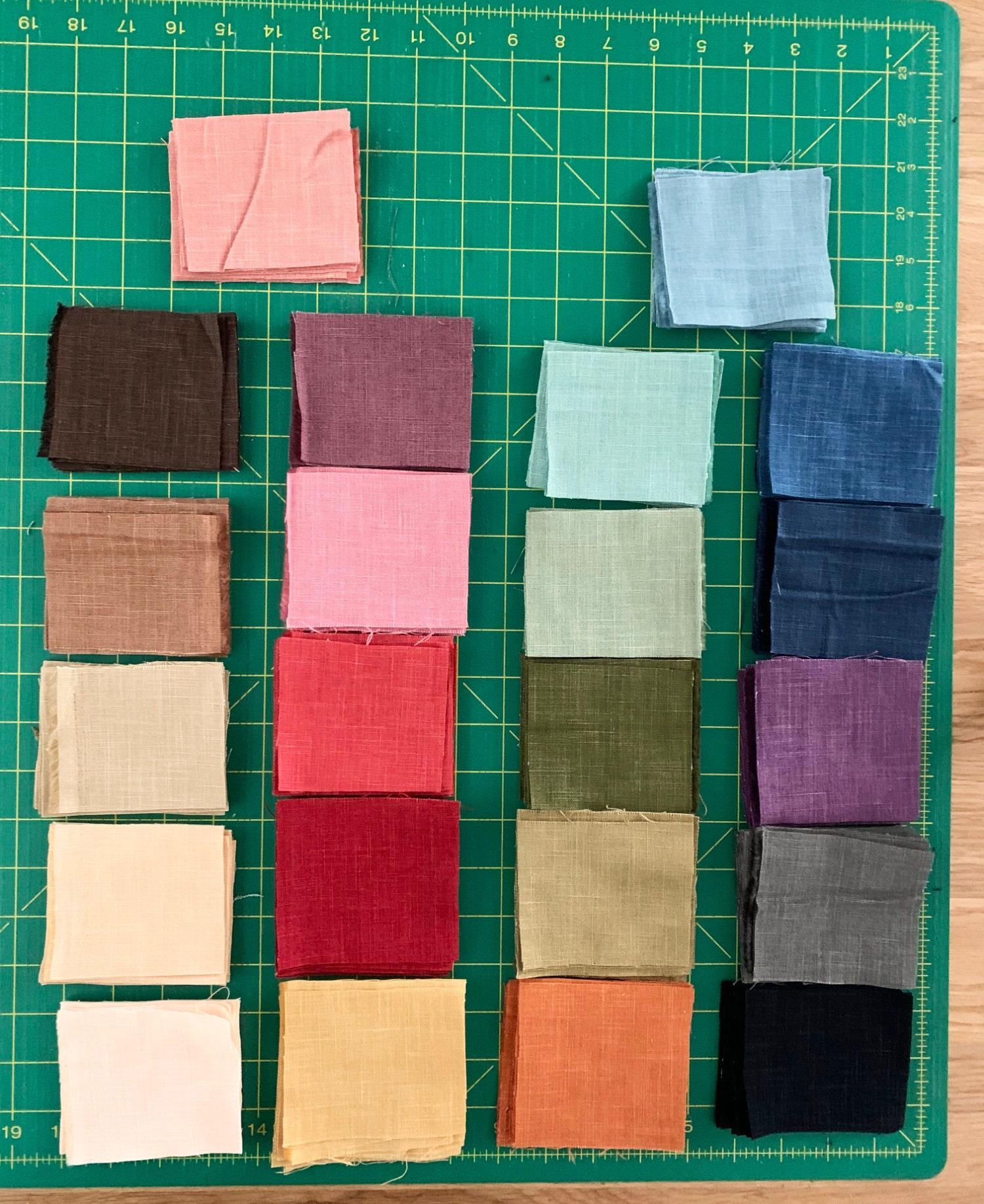 Sevenberry - SWATCHES 22-Piece Yarn Dyed Cotton Fabric - Heathered