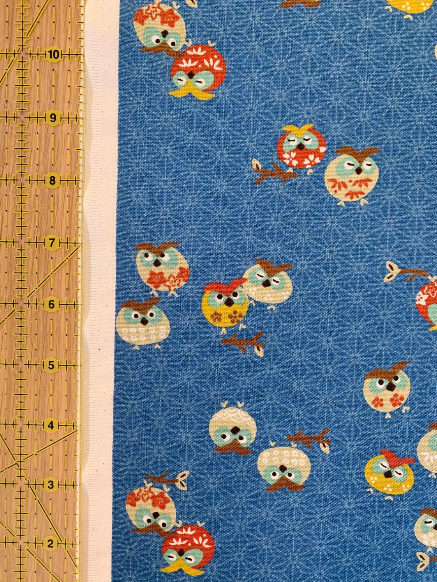 Cute Owls フクロウ 梟 Japanese cotton fabric Y-3060-28C light blue