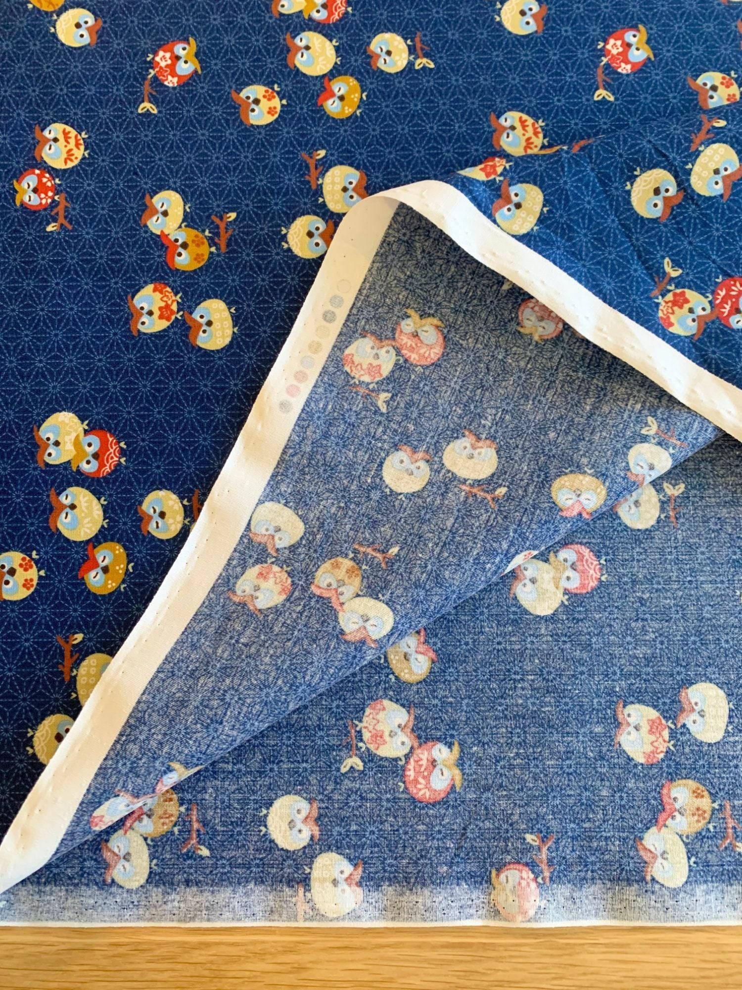 Cute Owls フクロウ 梟 Japanese cotton fabric Y-3060-28D blue
