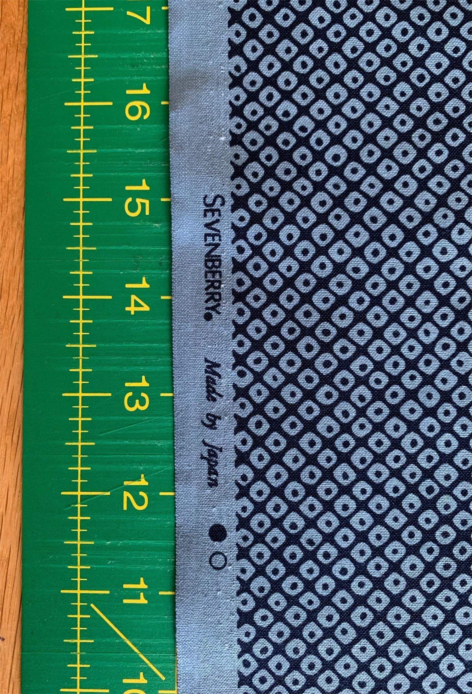 Kanoko Dots Sevenberry Japanese cotton fabric 88220-6-4 navy blue on blue