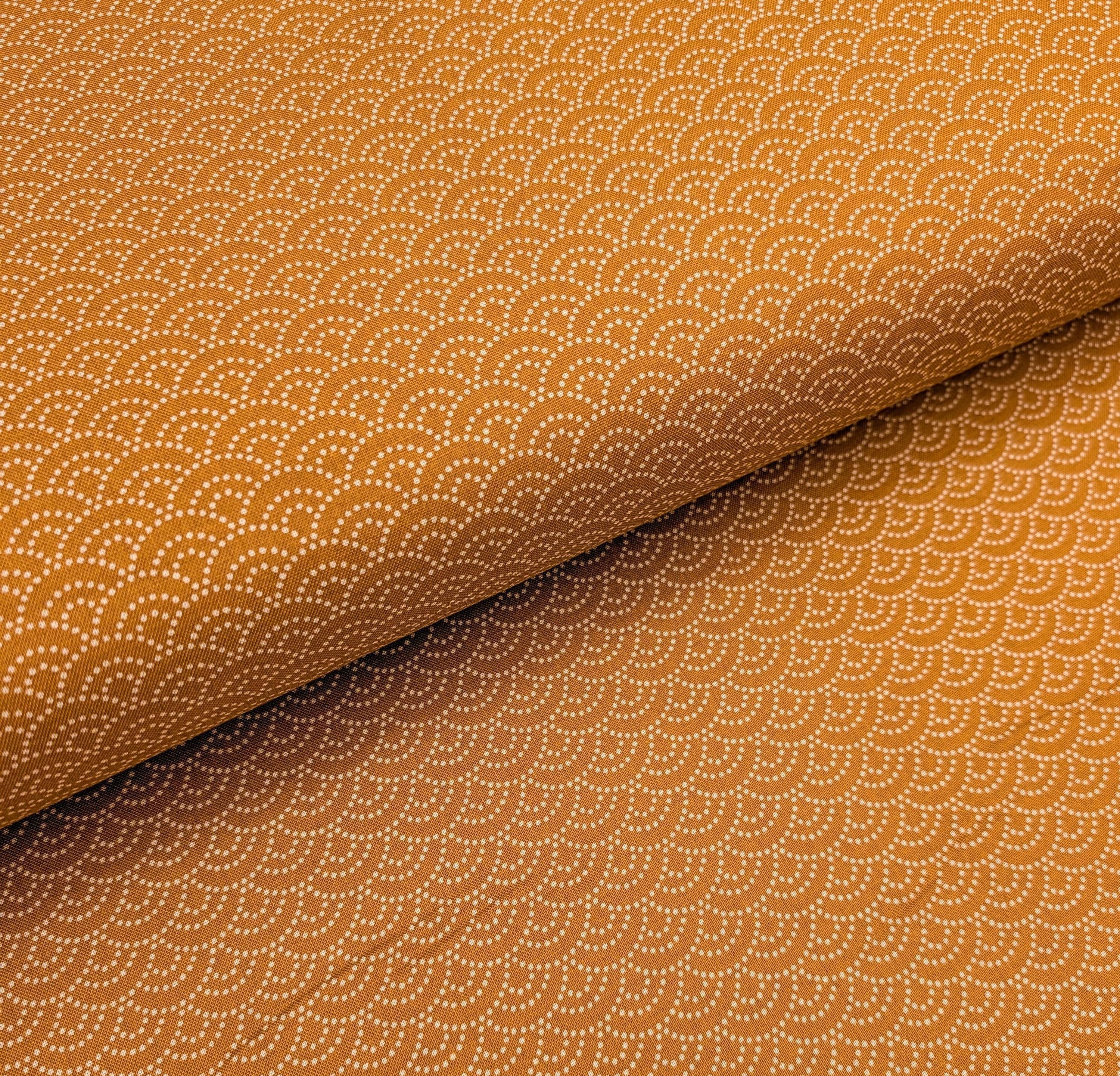 Sevenberry Dotted Waves Japanese cotton fabric 88222-3-2 beige & orange