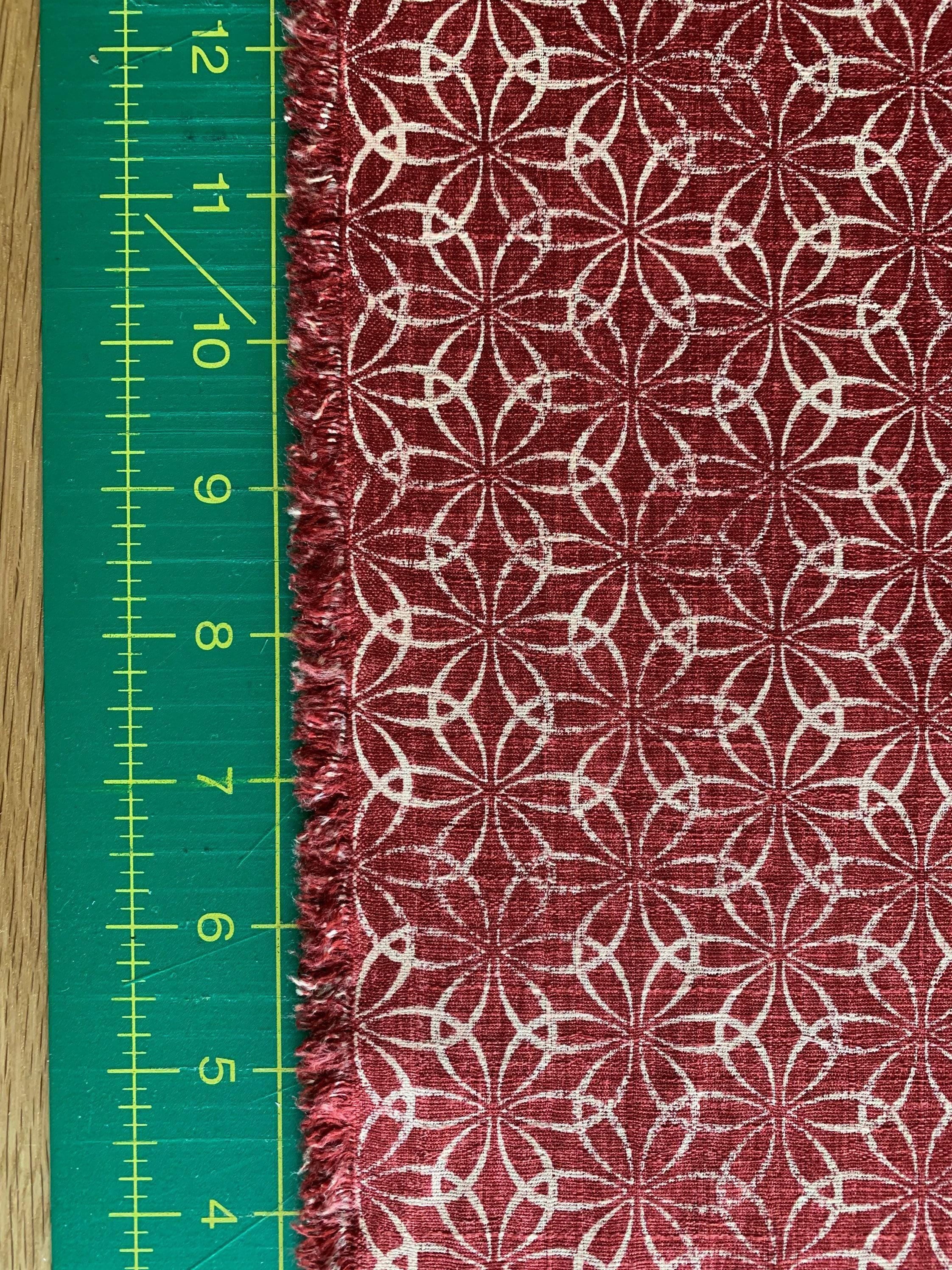 Linked Flowers Morikiku Japanese cotton dobby M-24100-D23 red