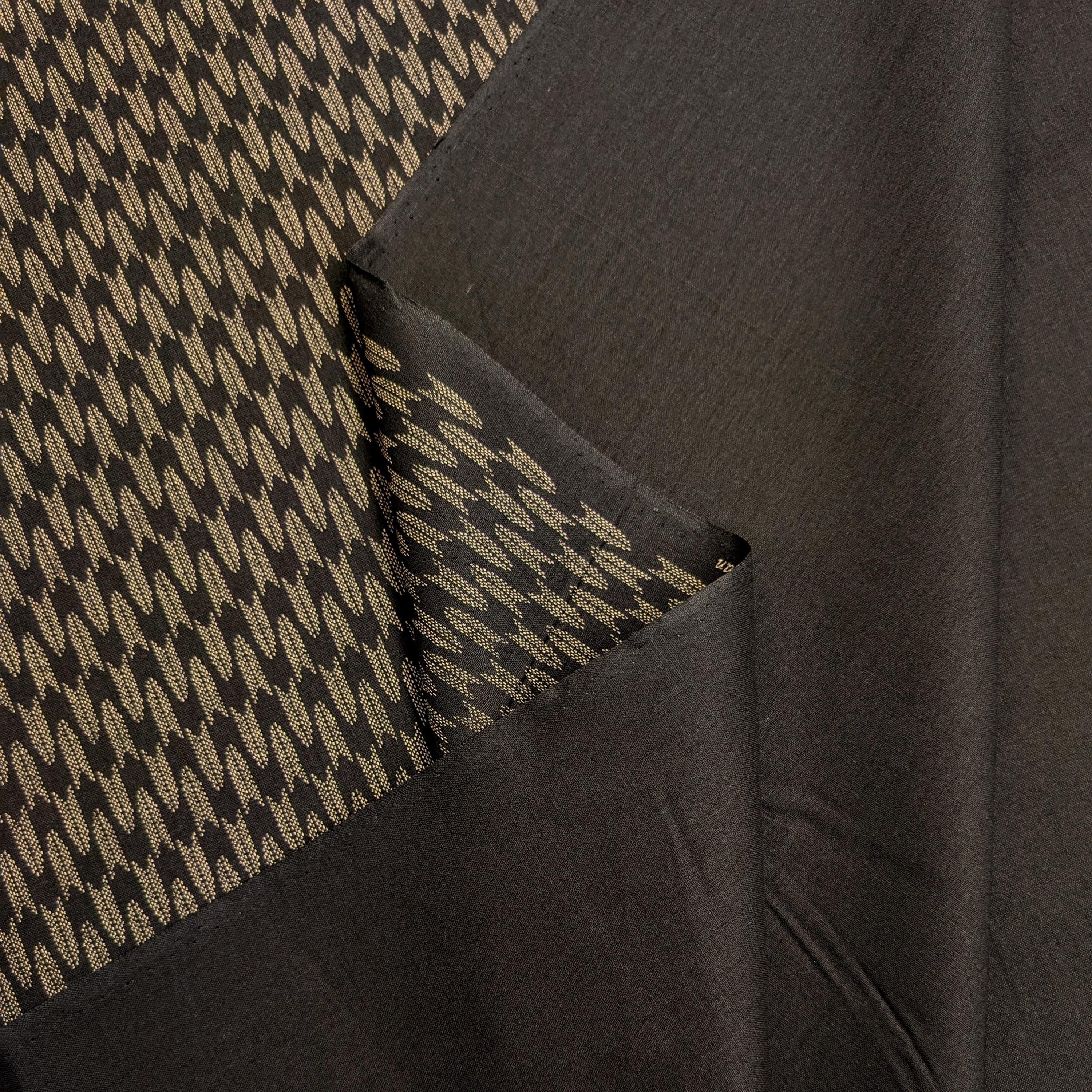Sevenberry Zigzag Yabane arrows Japanese cotton fabric 88222-6-12 beige & black