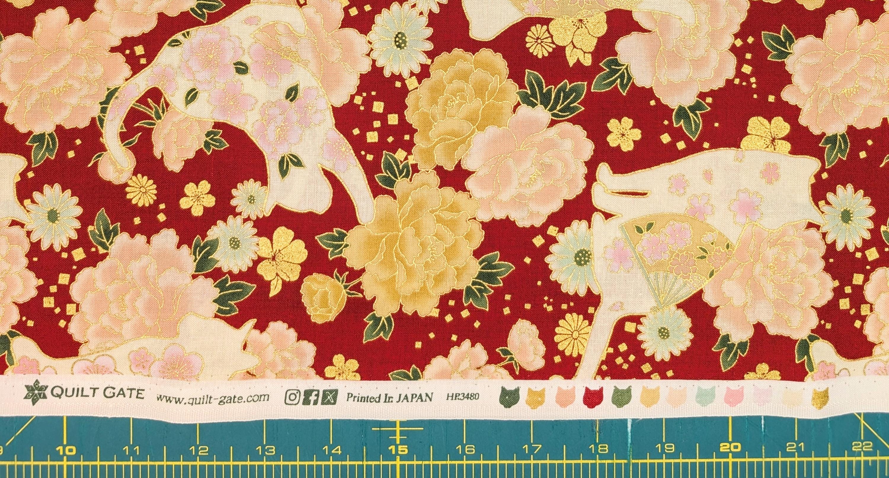 NEW Cats and Roses Quilt Gate Hyakka Ryoran Japanese cotton fabric HR3480-12 C red