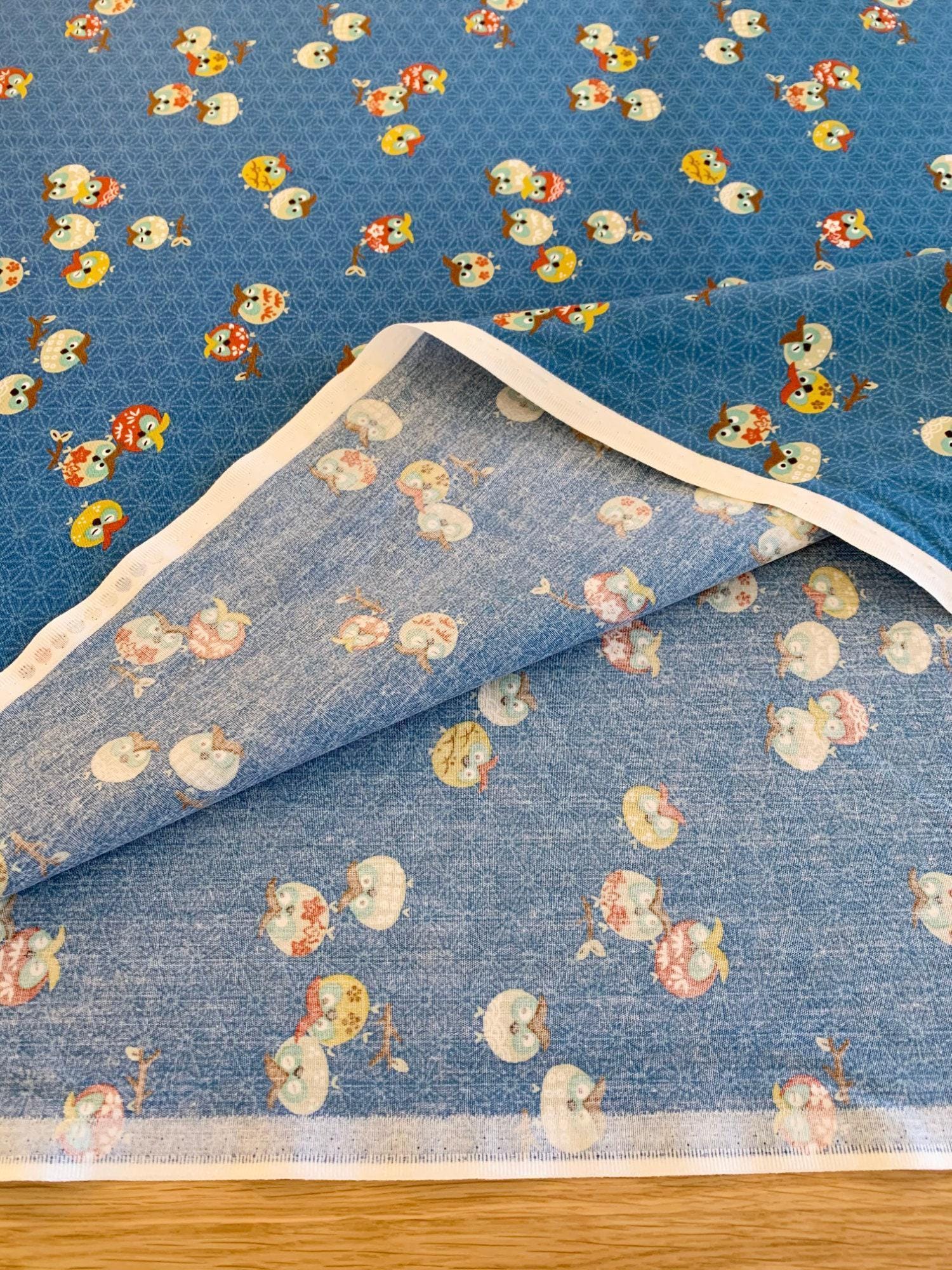 Cute Owls フクロウ 梟 Japanese cotton fabric Y-3060-28C light blue