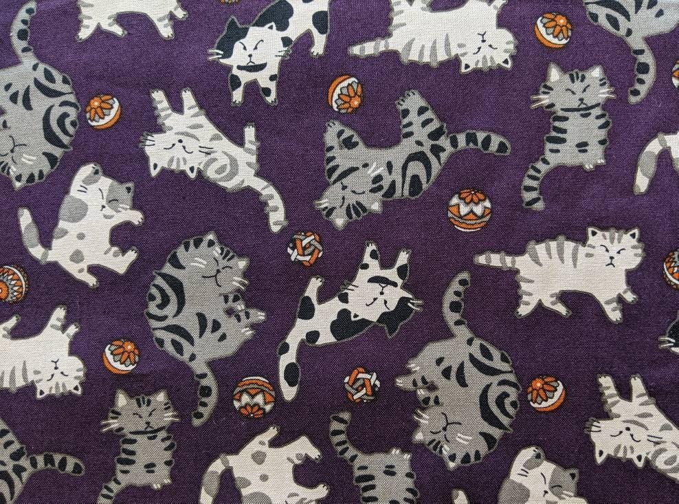 Kurenai - Cats and Balls Cotton Fabric - Purple