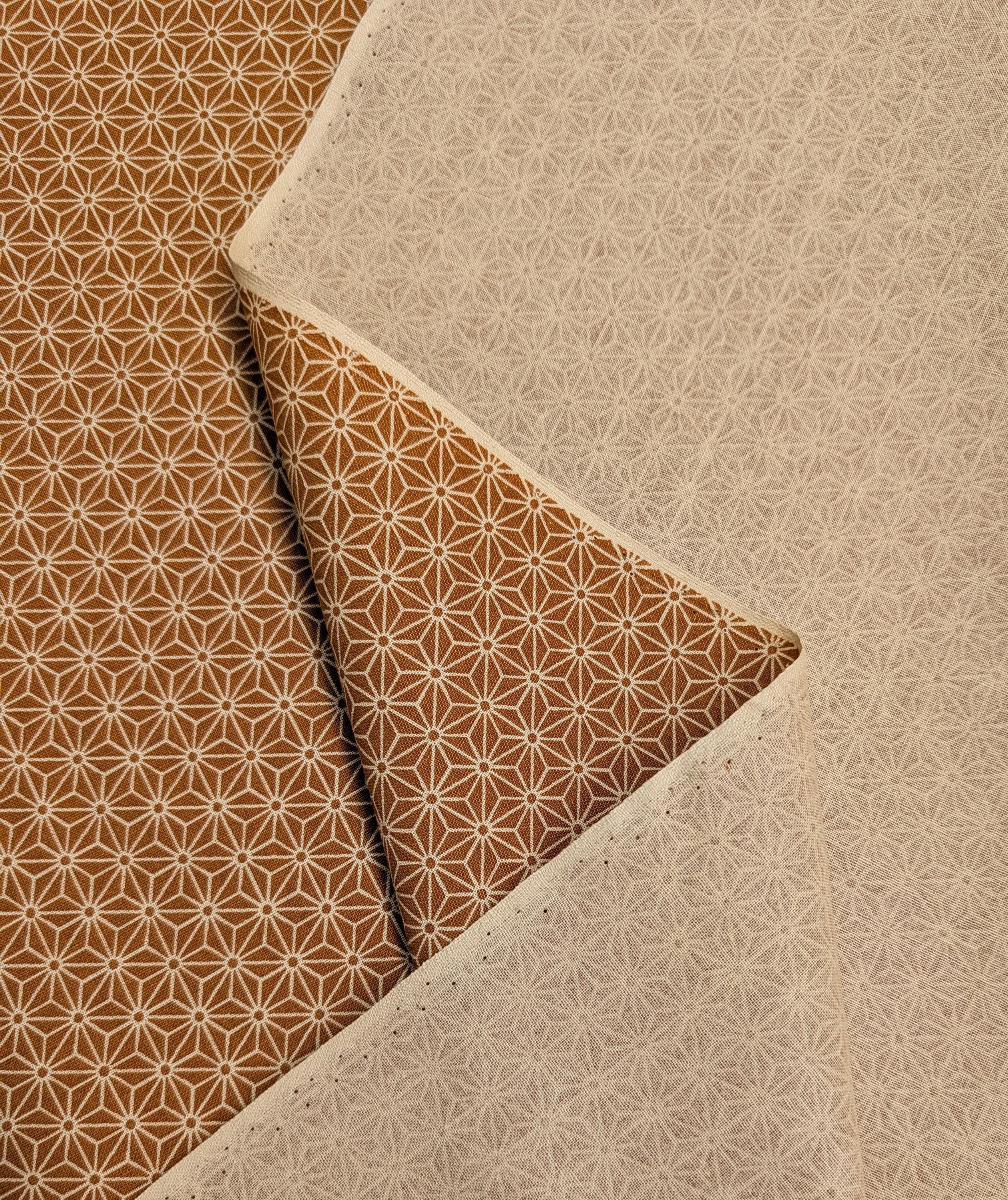 Sevenberry Small Asanoha stars Japanese cotton fabric 88222-2-12 beige & orange