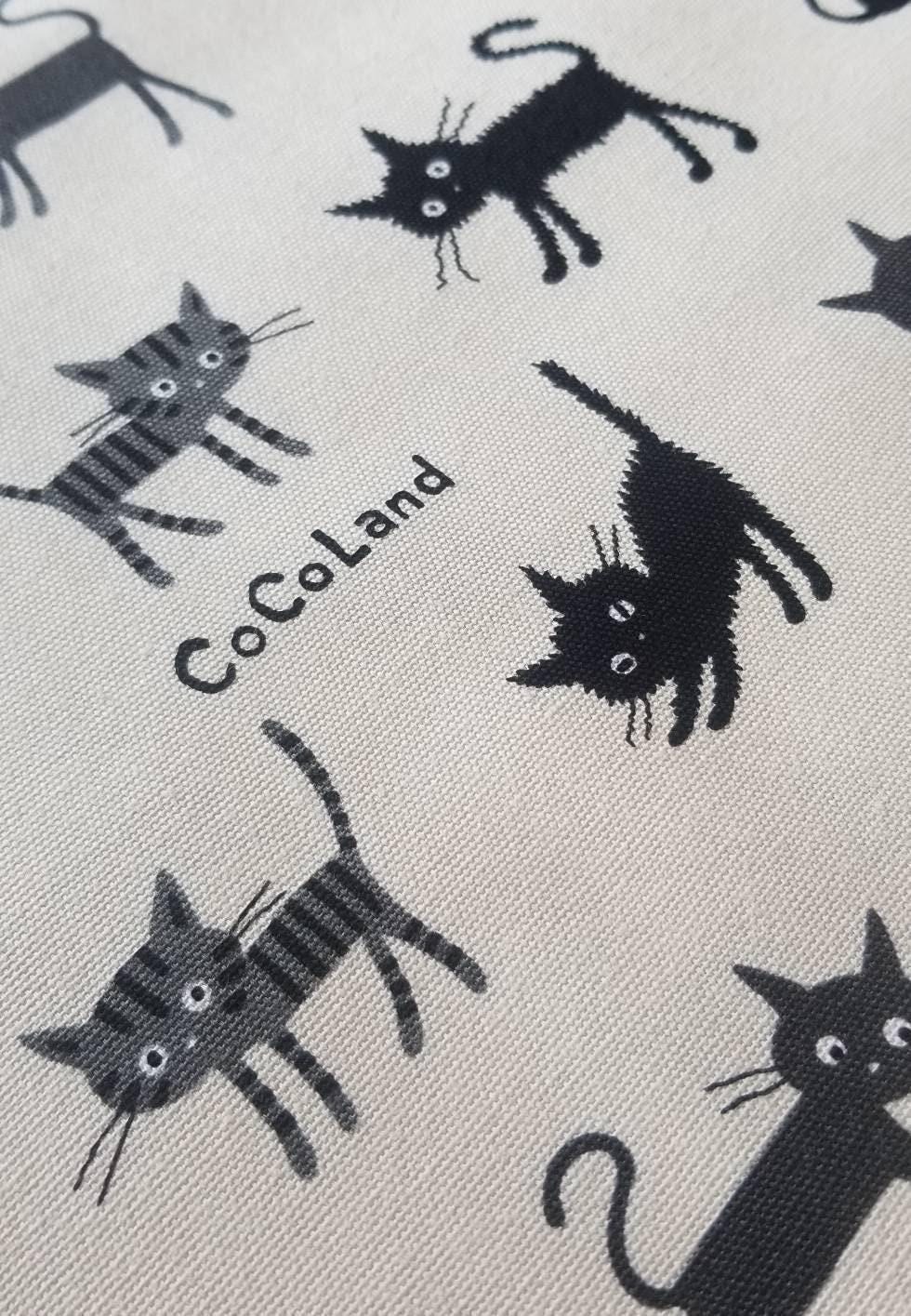 Hishiei - Cocoland Medium Cats Cotton Oxford - Black and Off-White