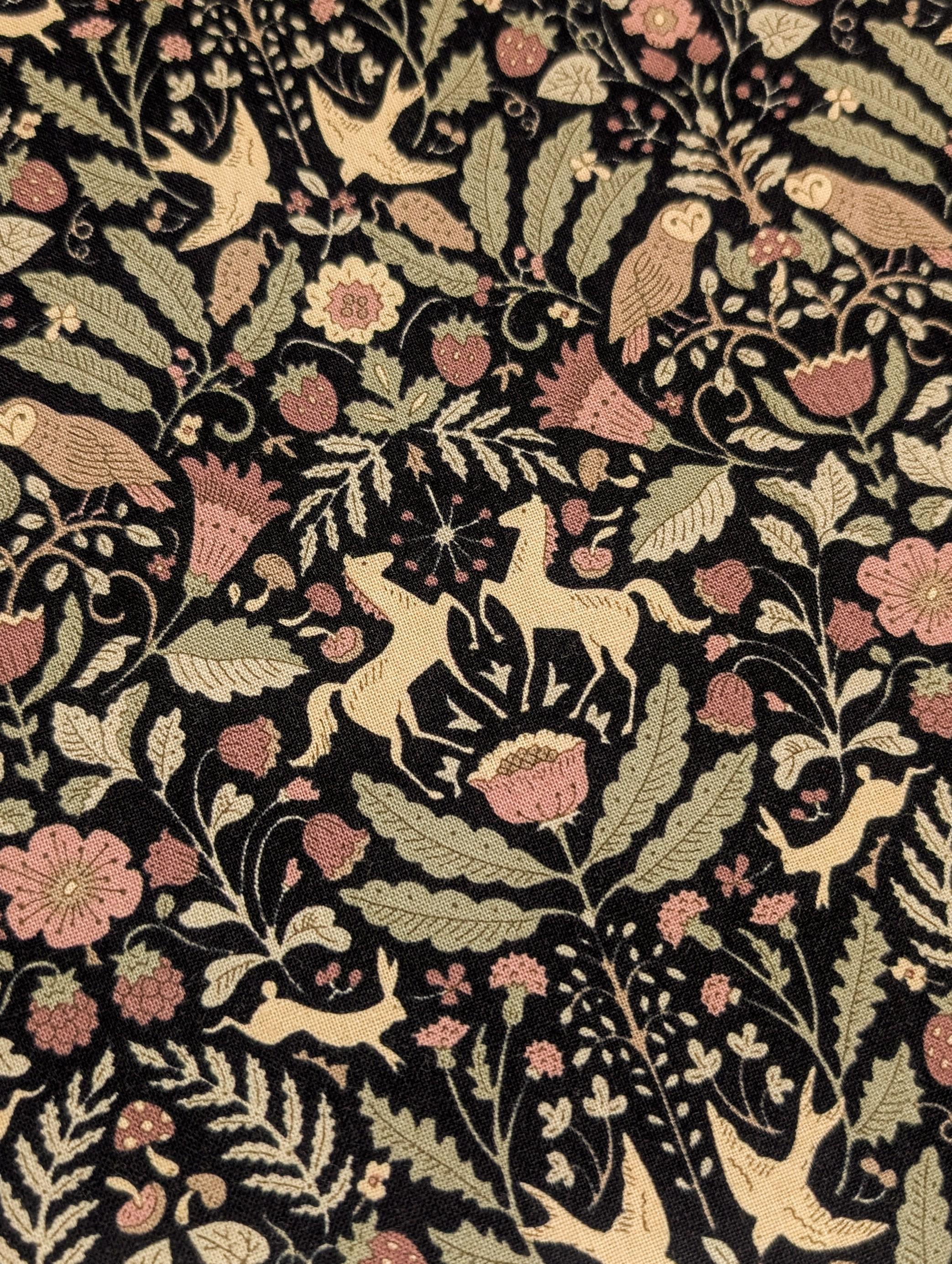 Kokka - Animal Forest Trèfle Cotton Sheeting - Black