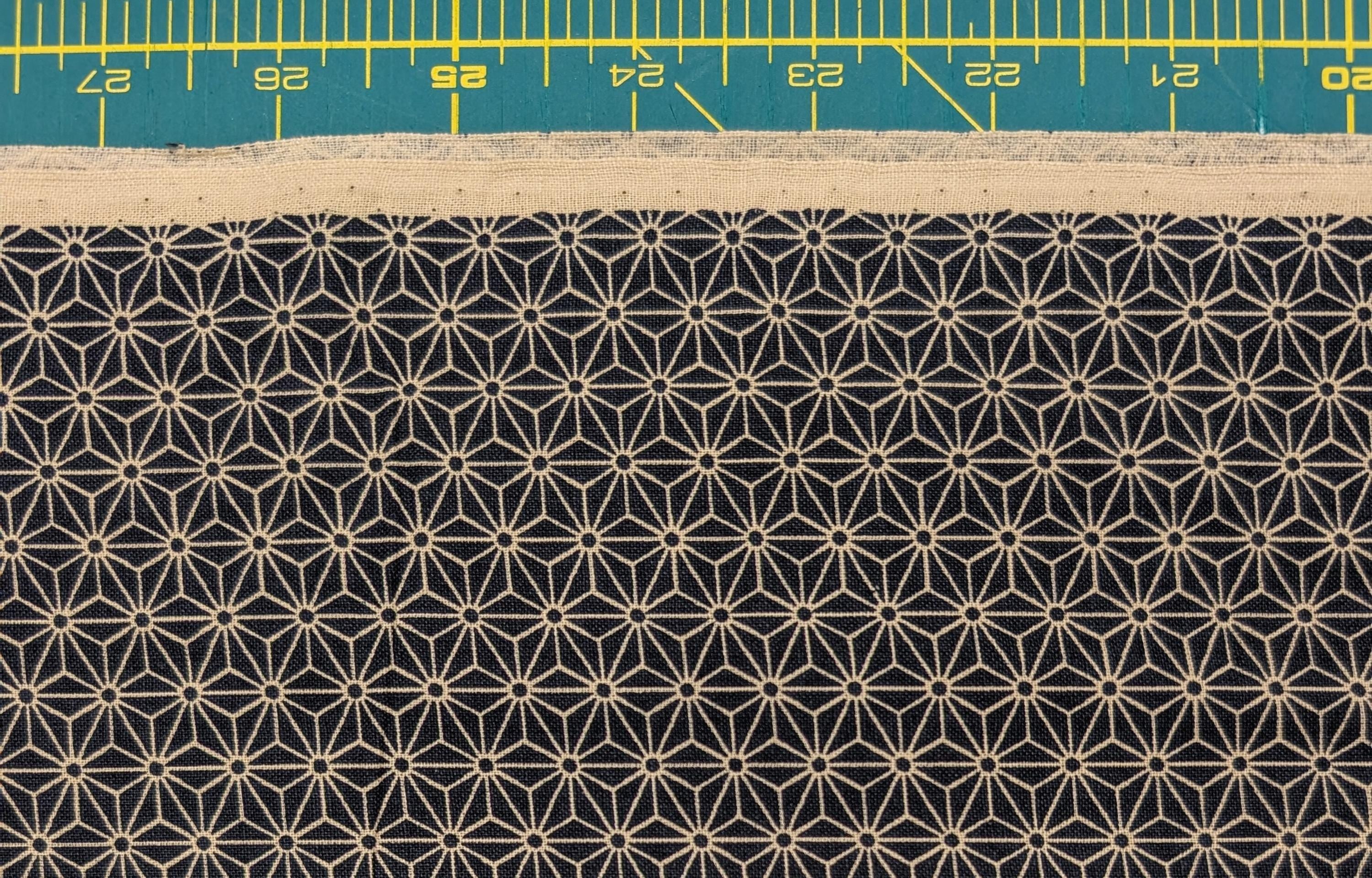 Sevenberry Small Asanoha stars Japanese cotton fabric 88222-2-5 beige & black