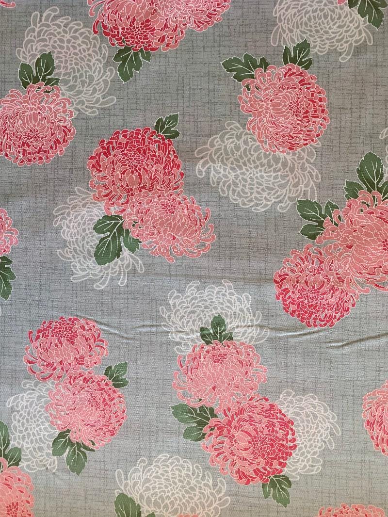 REMNANT Kyoto Story Chrysanthemum Japanese cotton fabric KS7708-C gray
