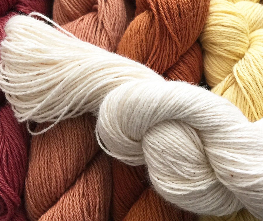 Aizenkobo - Cotton Sashiko Thread 130m Skein - #1 Cream White