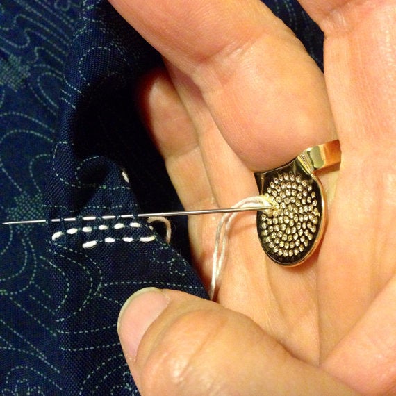 Clover Sashiko Palm Thimble for sewing and sashiko Model #611 – Kimonomomo