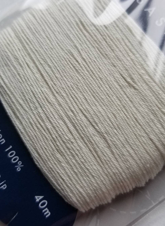 Daruma #202 ECRU Japanese Cotton SASHIKO thread 40 meter card 20/4 きなり natural beige