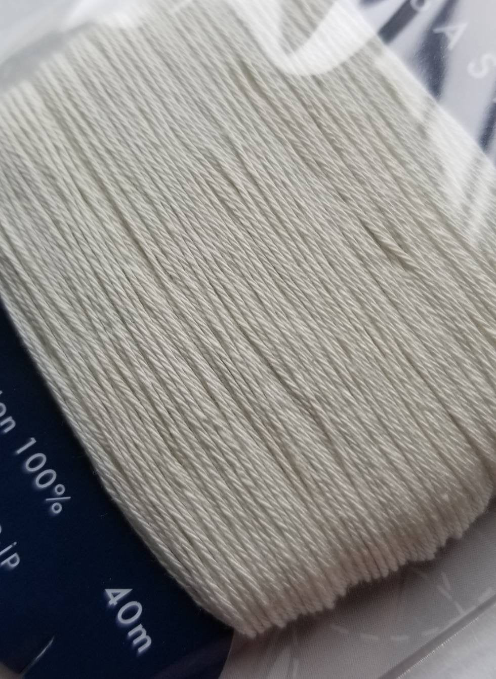 Daruma - Cotton Sashiko Thread 40m Card 20/4 - #202 Kinari Natural Beige